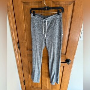 Vuori Halo Wide Leg Flare Pant In Heathered Gray Size Small